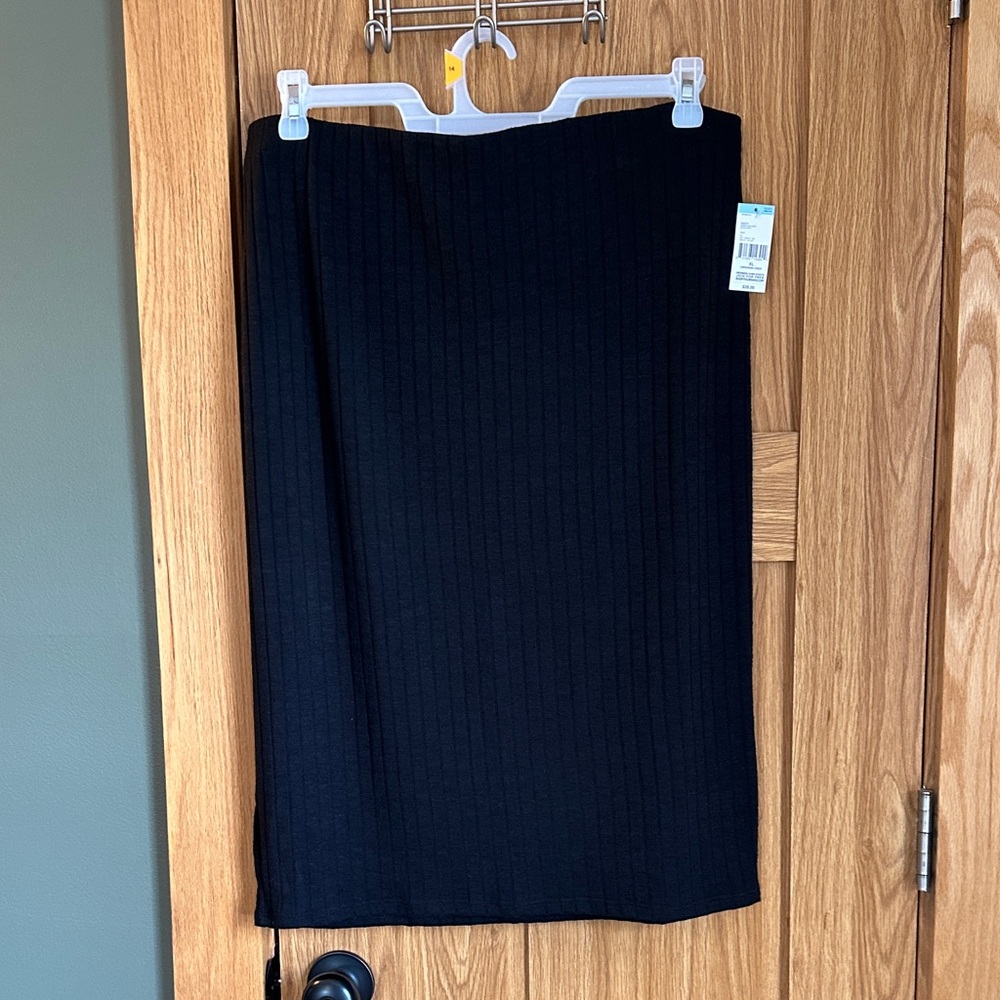Sears Black Ribbed Pencil Skirt